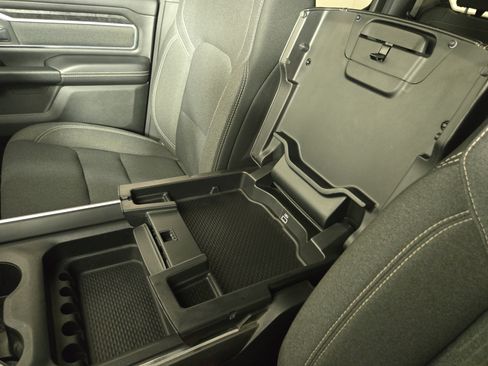 Certified 2019 RAM 1500 Big Horn AWD/4WD image 28