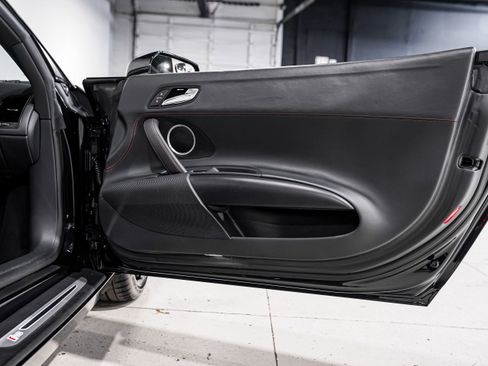 Used 2014 Audi R8 V8 w/ Full Leather Package image 23