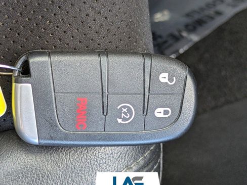 Used 2022 Dodge Durango GT image 30