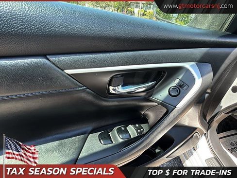 Used 2017 Nissan Altima 2.5 SR FWD image 18