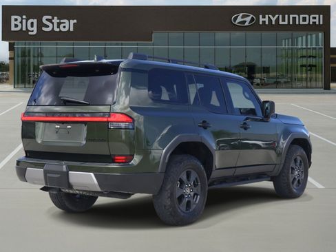 Used 2024 Lexus GX 550 AWD/4WD image 4