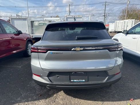 New 2026 Chevrolet Equinox EV LT image 3