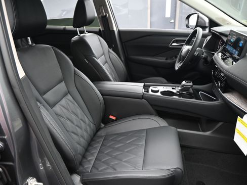 New 2026 Nissan Rogue Platinum w/ Platinum Premium Package image 15