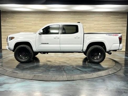 Used 2023 Toyota Tacoma TRD Sport w/ Advanced Technology Package AWD/4WD image 10
