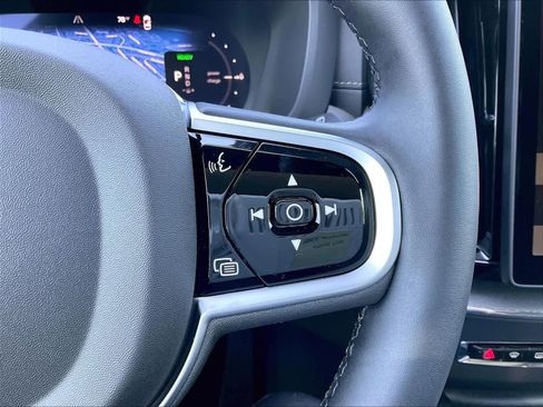 New 2026 Volvo XC60 T8 Ultra w/ Climate Package AWD/4WD image 18