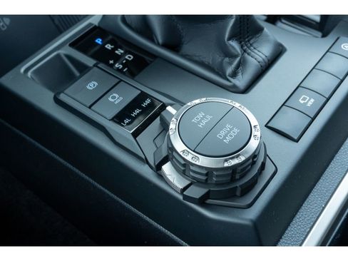 New 2026 Toyota 4Runner Limited image 28