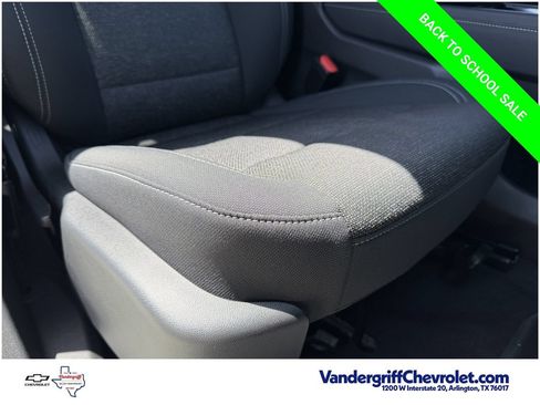 Used 2026 Chevrolet Traverse LT FWD image 25