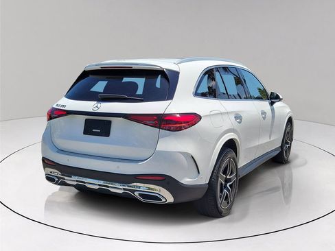 Used 2024 Mercedes-Benz GLC 300 image 6
