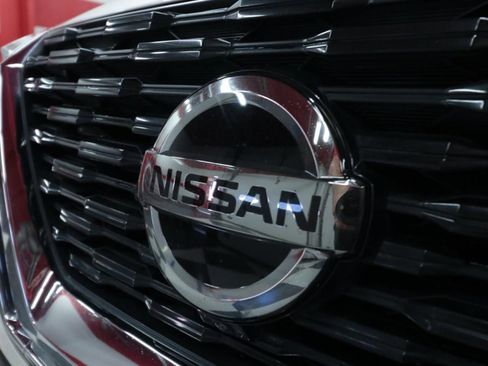 Used 2021 Nissan Rogue SV image 37