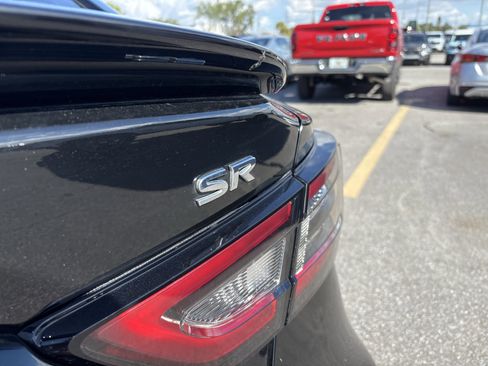 Used 2023 Nissan Maxima SR w/ Sport Mat Group image 13