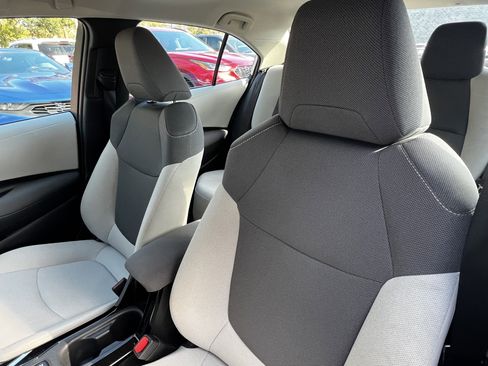 Used 2020 Toyota Corolla L image 17