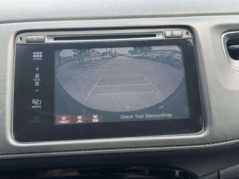 Used 2018 Honda HR-V EX image 31