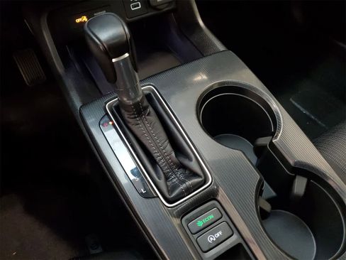 Used 2023 Honda Civic EX image 9