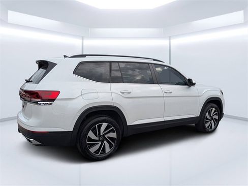 New 2026 Volkswagen Atlas SE image 3