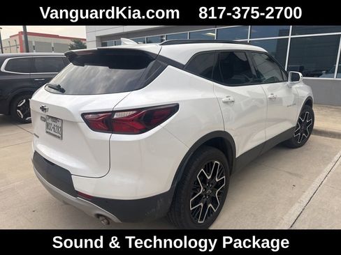 Used 2020 Chevrolet Blazer LT w/ Sound & Technology Package FWD image 2