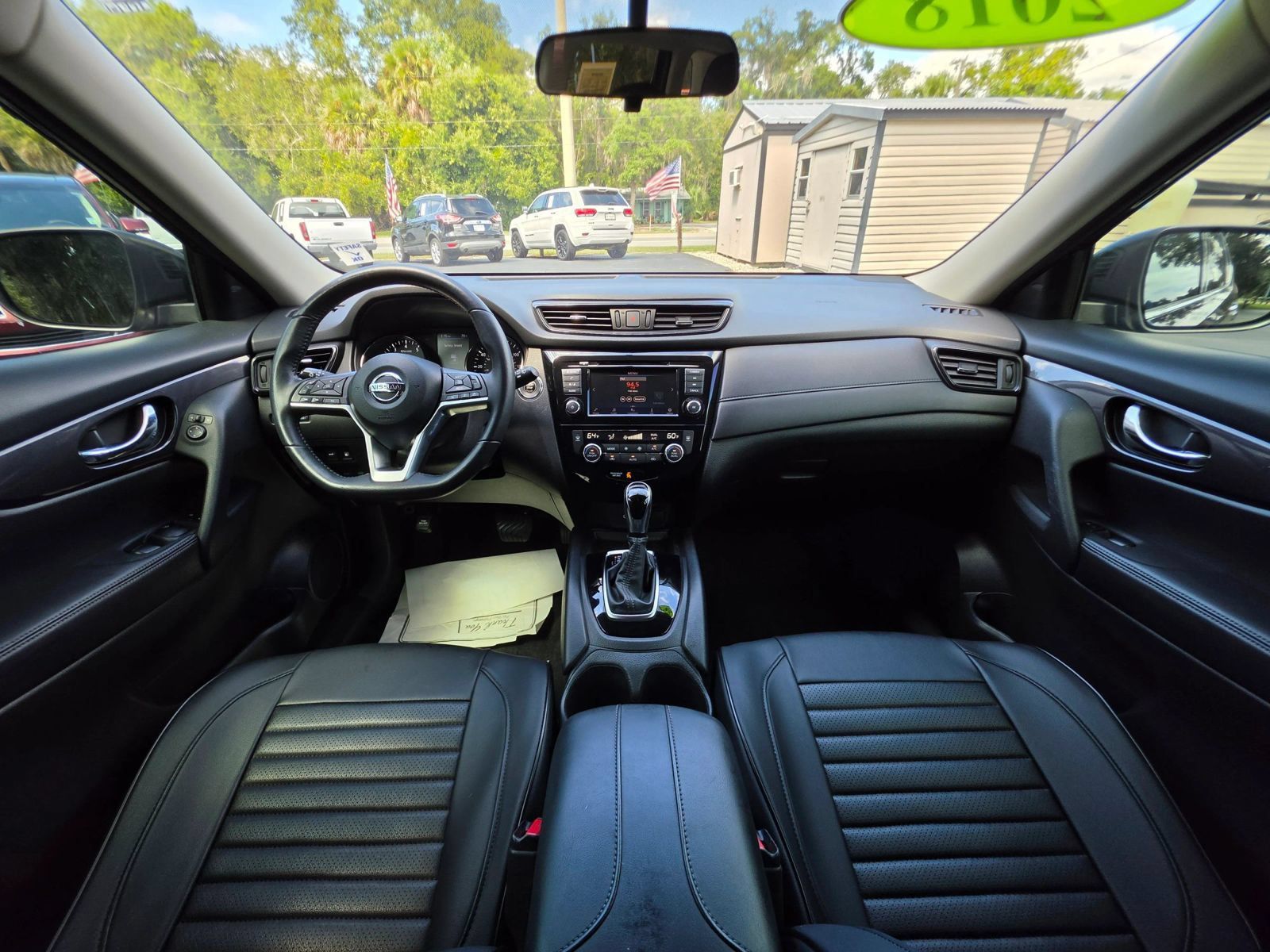 Used 2018 Nissan Rogue SV AWD/4WD image 9