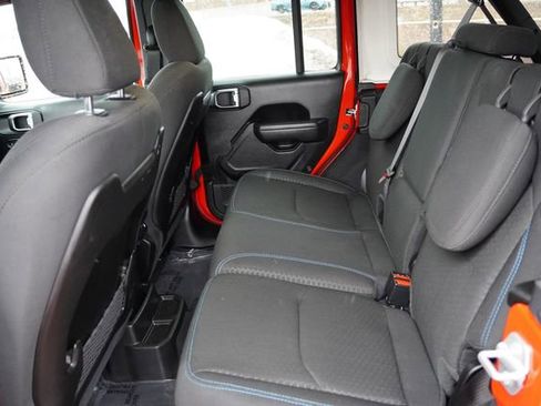 Certified 2025 Jeep Wrangler Unlimited Rubicon 4xe w/ Safety Group image 17