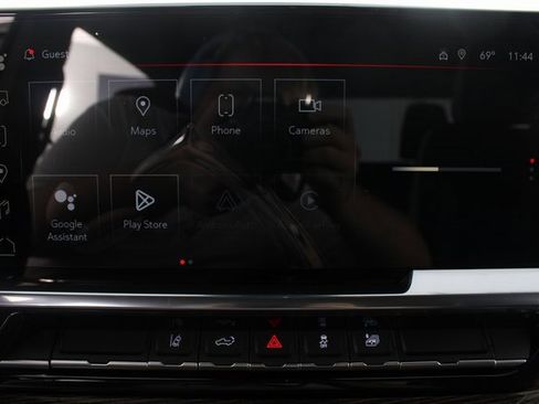 New 2026 GMC Sierra 2500 SLE w/ SLE Convenience Package image 4