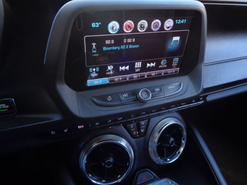 Used 2017 Chevrolet Camaro SS image 36