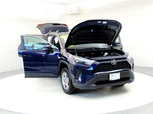 Certified 2023 Toyota RAV4 XLE image 9