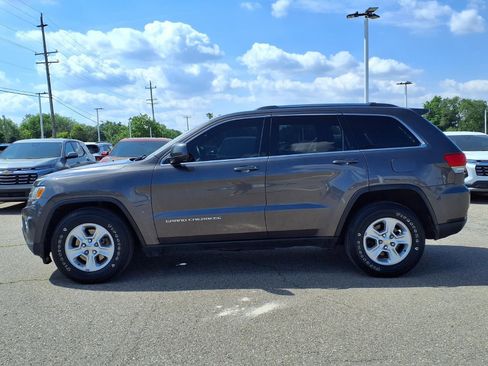 Used 2014 Jeep Grand Cherokee Laredo w/ Quick Order Package 23E AWD/4WD image 8