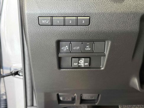 Used 2025 Lexus GX 550 w/ Accessory Package (Z1) AWD/4WD image 27