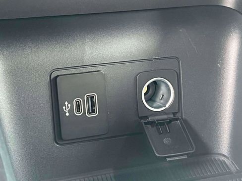 Used 2026 Ford Explorer Active AWD/4WD image 36