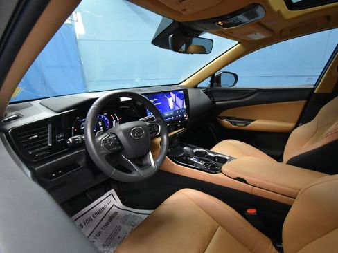 Used 2022 Lexus NX 250 AWD image 2