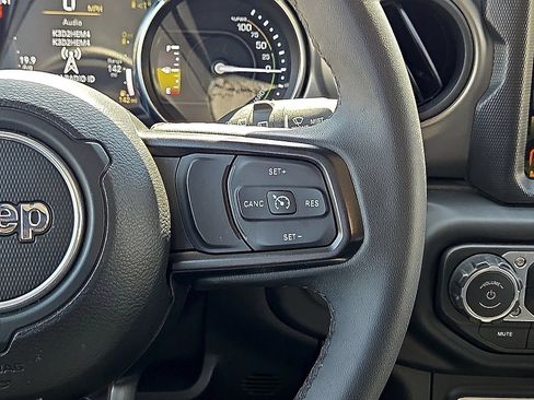 Used 2023 Jeep Wrangler Unlimited w/ 8.4" Radio Group AWD/4WD image 18