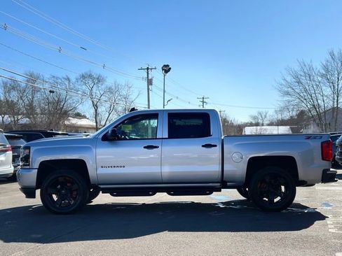 Used 2018 Chevrolet Silverado 1500 LTZ Z71 w/ Redline Edition image 2
