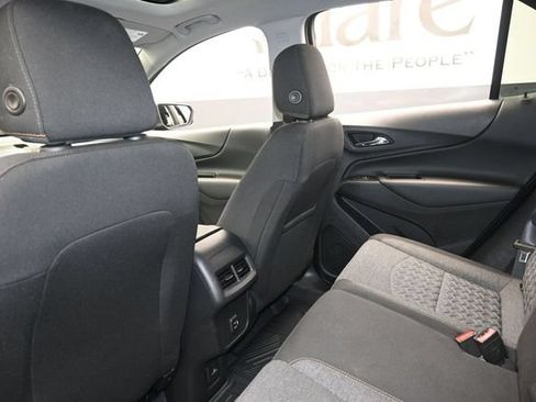 Used 2022 Chevrolet Equinox LT FWD image 23