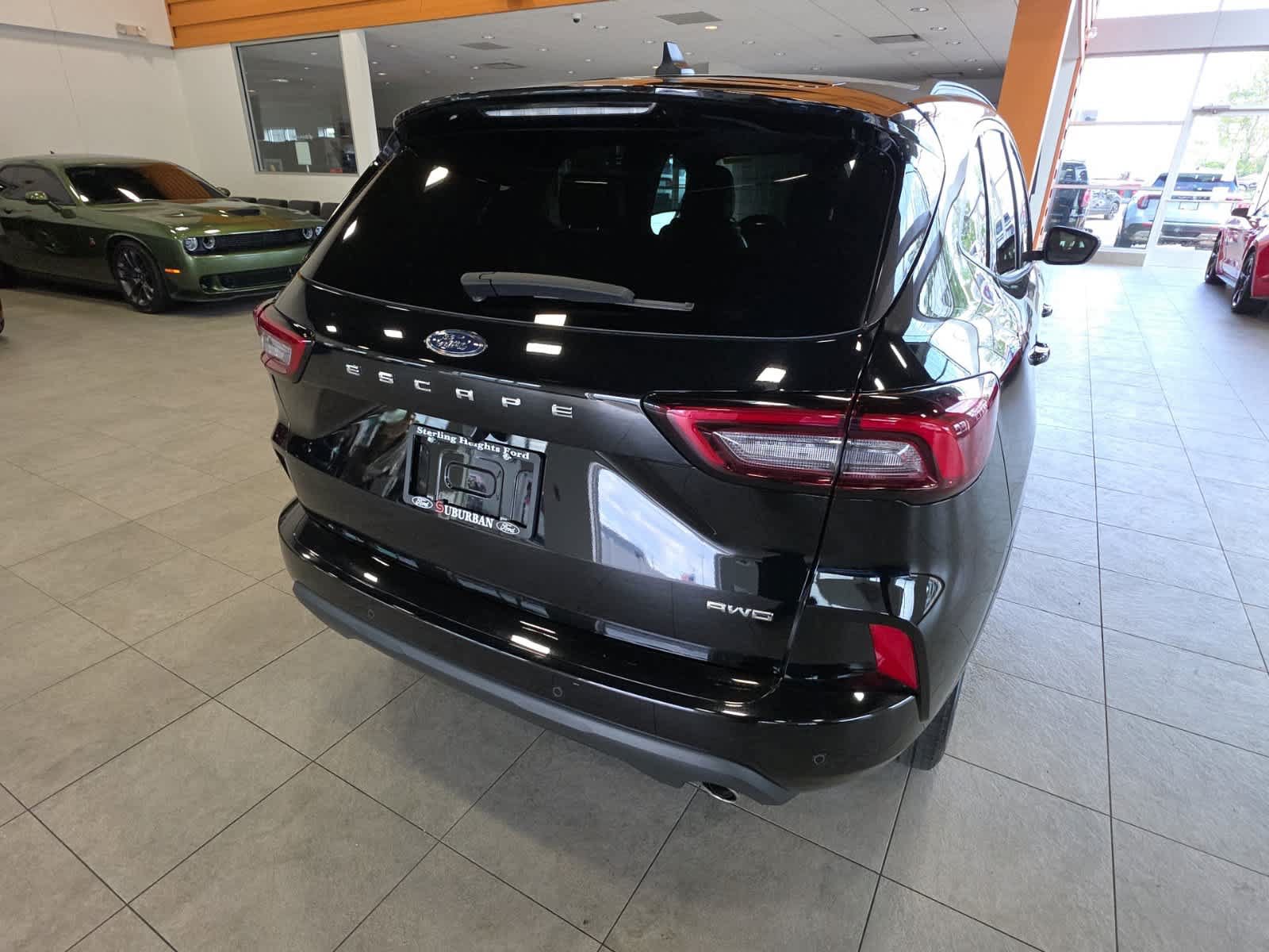 Used 2023 Ford Escape ST-Line Select w/ Tech Pack #1 AWD/4WD image 6