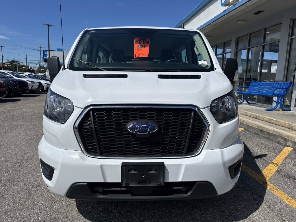 Used 2024 Ford Transit 350 XLT RWD image 3