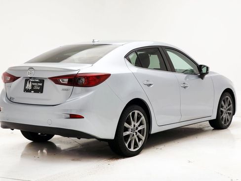 Used 2018 MAZDA MAZDA3 Touring image 8