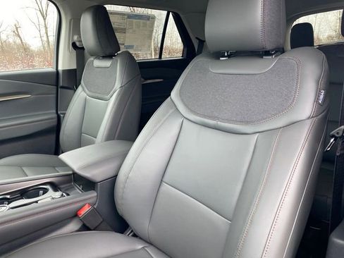 New 2026 Ford Explorer Active w/ Active Comfort Package image 11