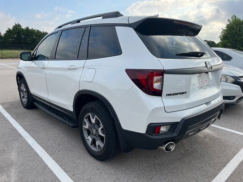 Used 2022 Honda Passport TrailSport image 4