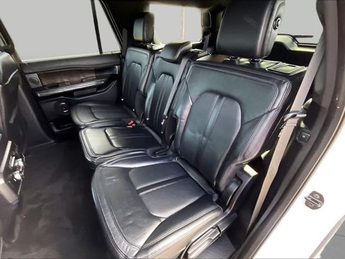 Used 2019 Ford Expedition Limited w/ Driver Assistance Package RWD image 21