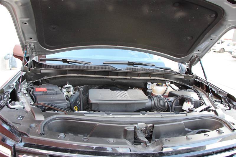 Used 2025 Chevrolet Tahoe LT w/ Comfort Package AWD/4WD image 26