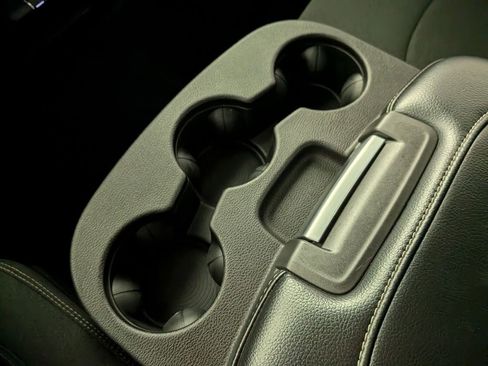 Used 2025 RAM 2500 Big Horn image 28