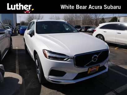 Used 2020 Volvo XC60 T5 Momentum w/ Premium Package