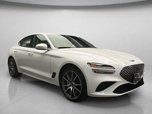 Certified 2025 Genesis G70 2.5T AWD/4WD image 1
