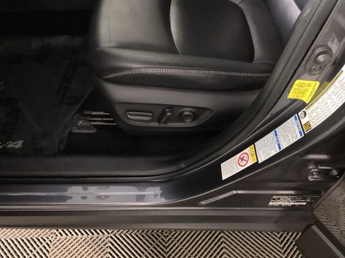 Used 2019 Toyota RAV4 XLE Premium image 15