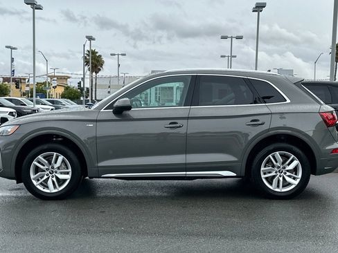 Used 2023 Audi Q5 2.0T Premium w/ Convenience Package AWD/4WD image 7