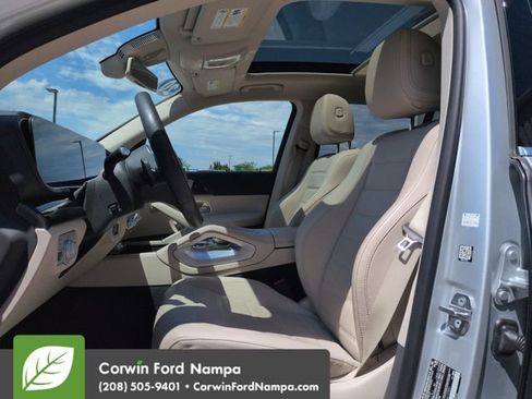 Used 2020 Mercedes-Benz GLS 450 4MATIC image 24