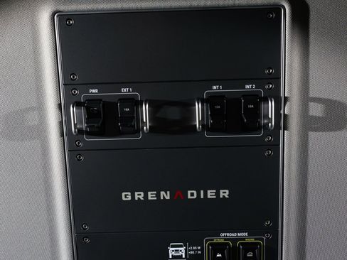 Used 2025 INEOS Grenadier AWD/4WD image 43
