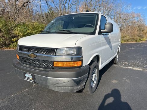New 2025 Chevrolet Express 2500 w/ Driver Convenience Package image 10