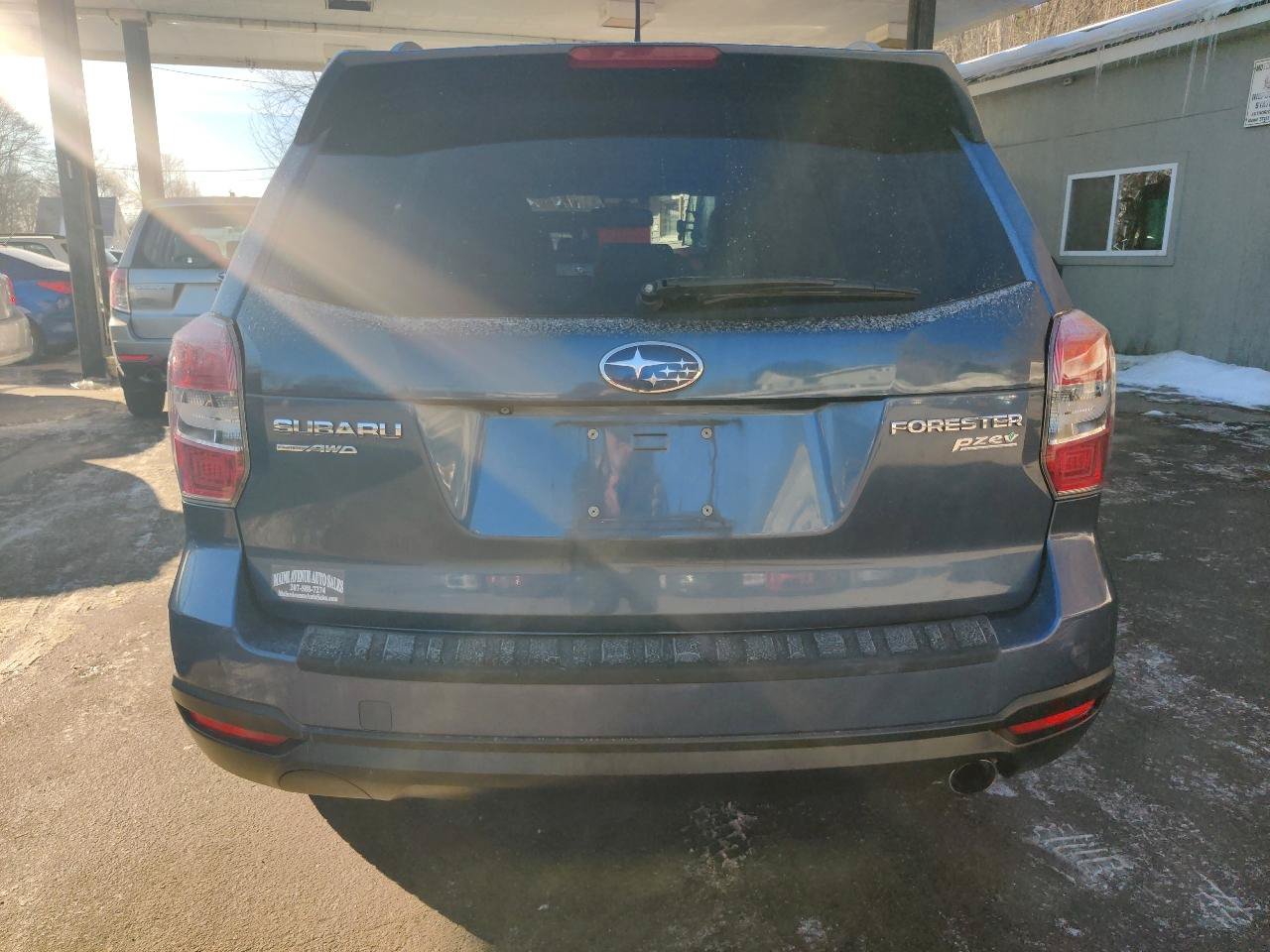 Used 2014 Subaru Forester 2.5i Limited AWD/4WD image 5