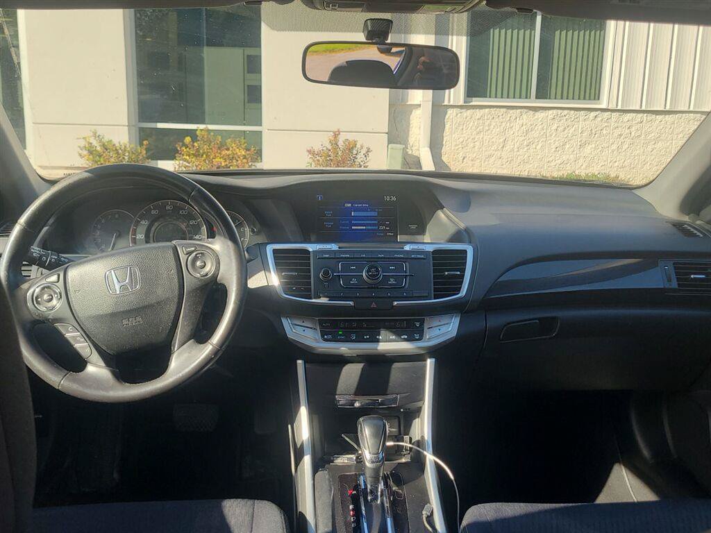 Used 2014 Honda Accord Sport image 4