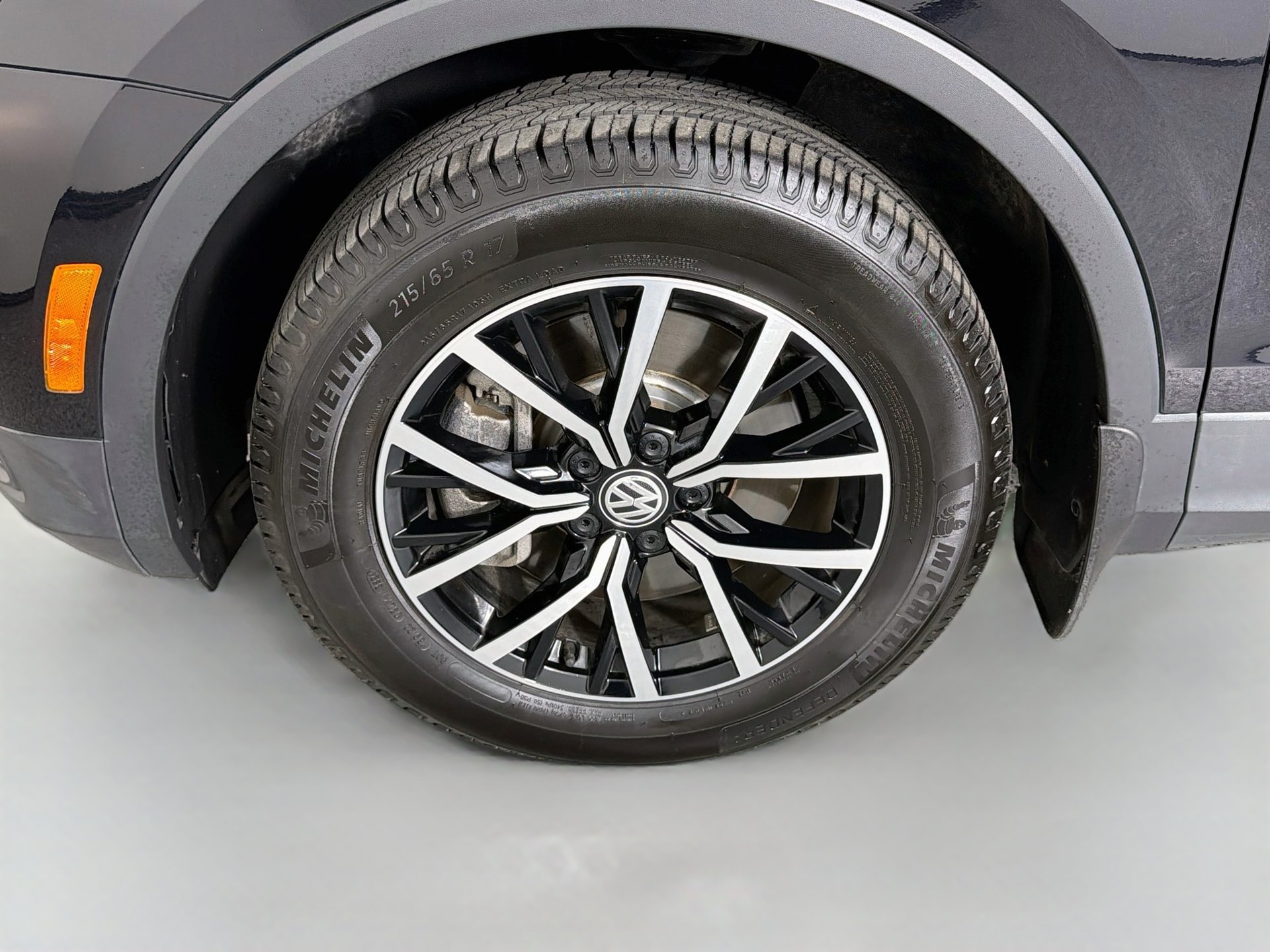 Certified 2021 Volkswagen Tiguan SE FWD image 31