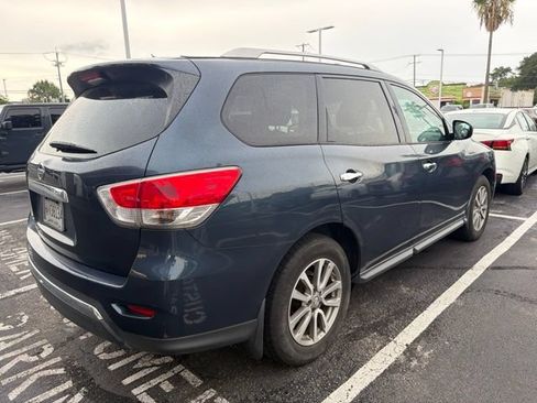 Used 2015 Nissan Pathfinder S FWD image 6